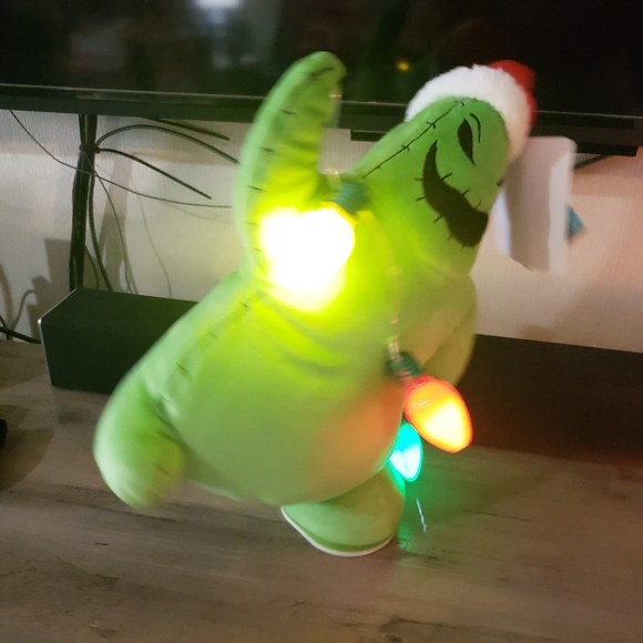 Disney The Nightmare Before Christmas Animated Oogie Boogie Light Up Plush - Picture 7 of 7
